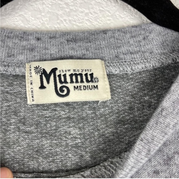 Show Me You Mumu Top Womens Medium Gray Champion Vintage
Heather Long Sleeve Tee - Picture 6 of 8